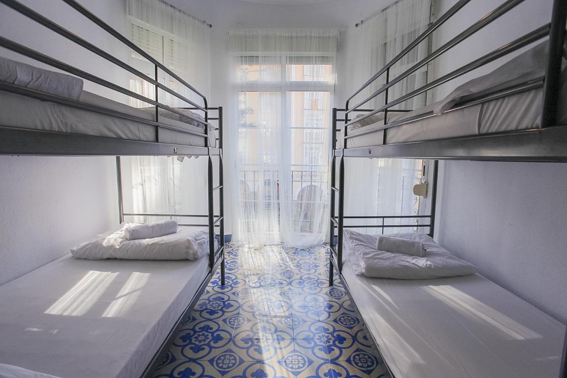Hotel Bbtk Bed And Bike Málaga Esterno foto